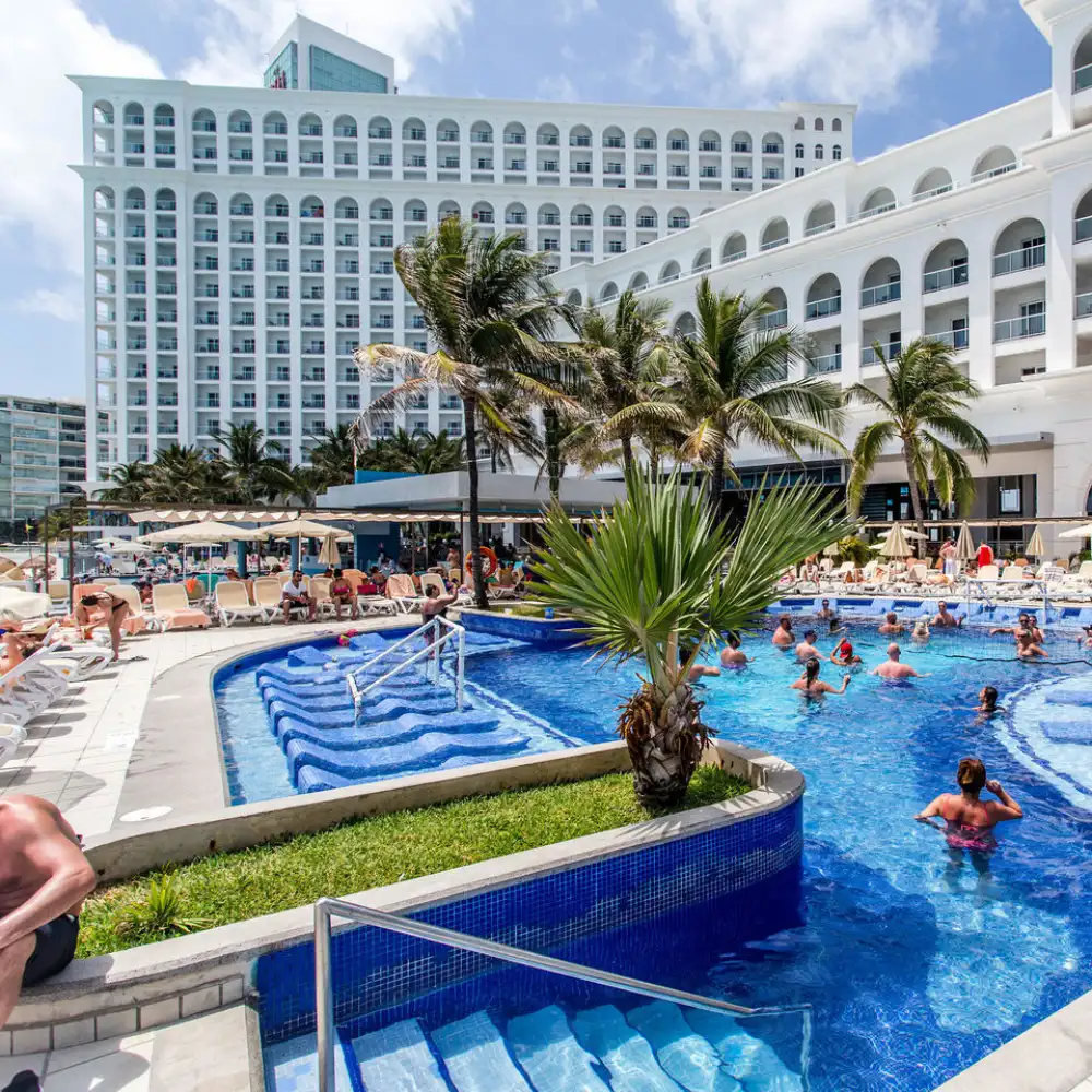 hotel riu cancun